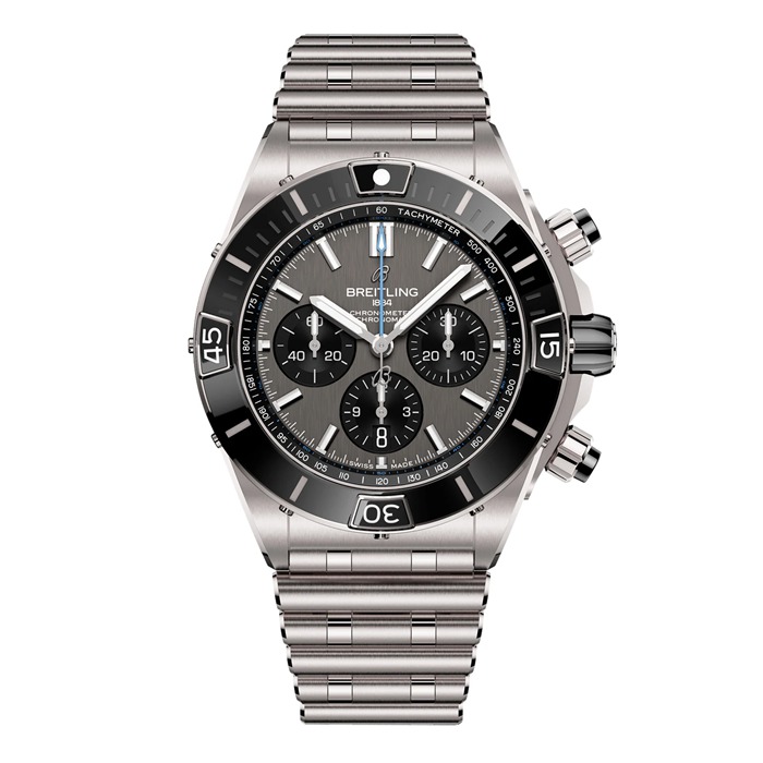 Breitling Super Chronomat B01 44mm herreur grå titanium EB0136251M1E1
