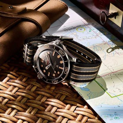 Omega Seamaster Diver 300m James Bond 007 2020 Edition O21092422001001 - Billede 5
